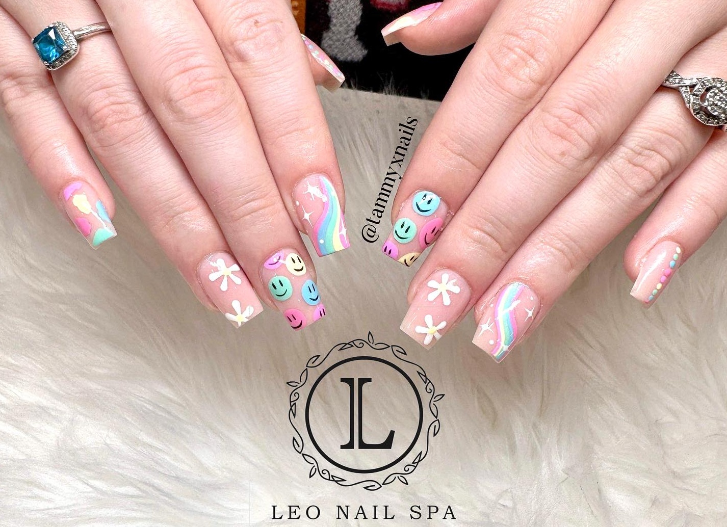 Leo nail shop