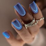 Синий мерцающий маникюр «Галлактика» на длинные ногти квадратной формы