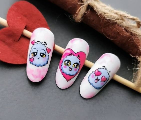 Нежный розовый дизайн ногтей с яркими 3Д-рисунками милых круглых пушистиков голубого цвета